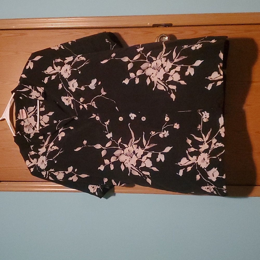 Giorgio Fiorline women's black print blouse. Size 20